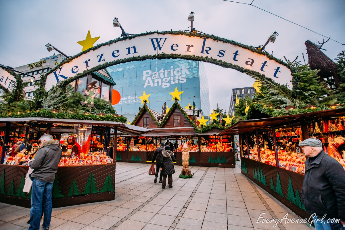 Female travel blog Christmas market 2645